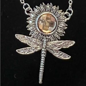 NWOT -  Double Strand dragonfly and sunflower topaz necklace